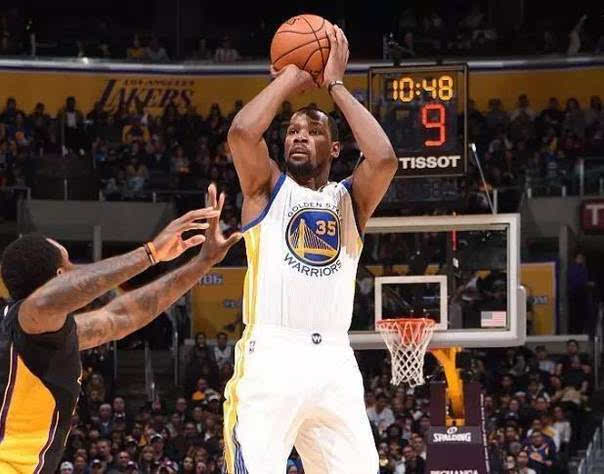 体育葡超：郭田雨替补登场 维泽拉0-1不敌布拉加